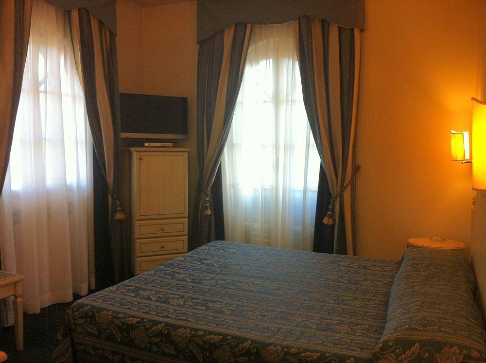 Hotel Goya ฟอร์เต เดย์ มาร์มี ภายนอก รูปภาพ